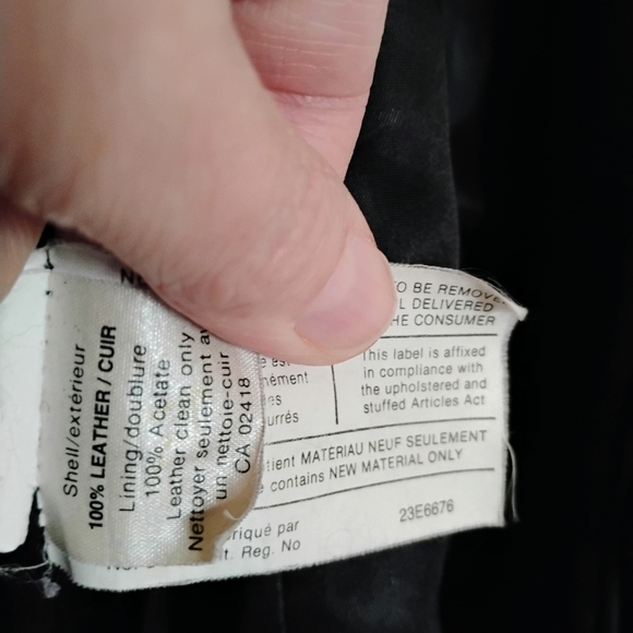 HOLT RENFREW Women's Leather Jacket - Picture 4 of 6